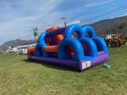 image1 1682442605 U-Shape SlipNSlide/Obstacle